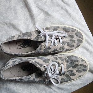 Gray leopard Van's